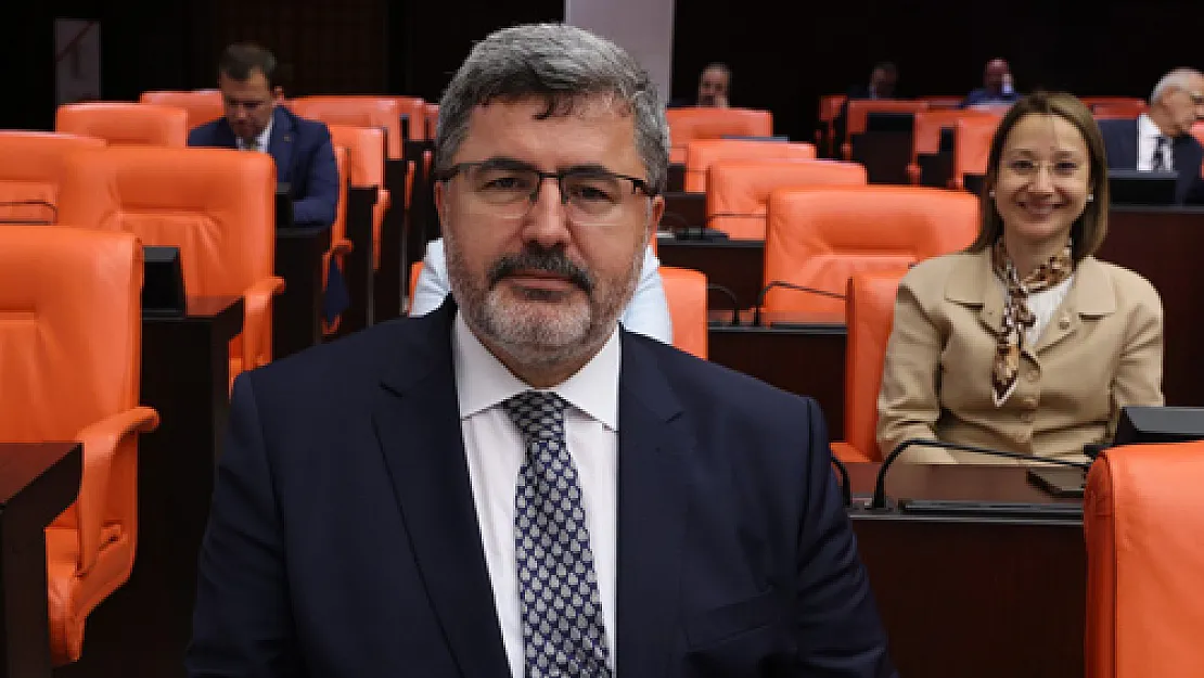 'Türk Milleti tarihinden aldığı güçle yarınlara yürüyor'