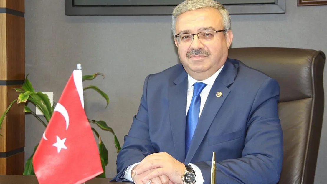 “Türk Milleti Yıkılmaz Bir Çelik Ruhla Hainlere Fırsat Vermedi”