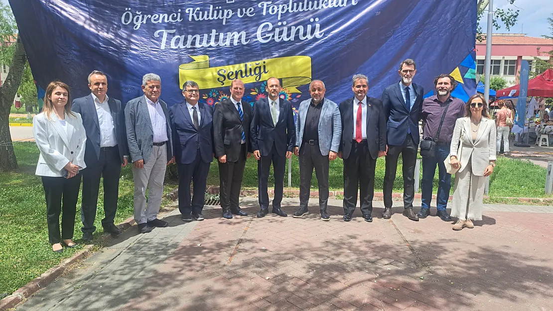 'Türkiye'de En Hızlı Yükselen 2'nci Üniversiteyiz'