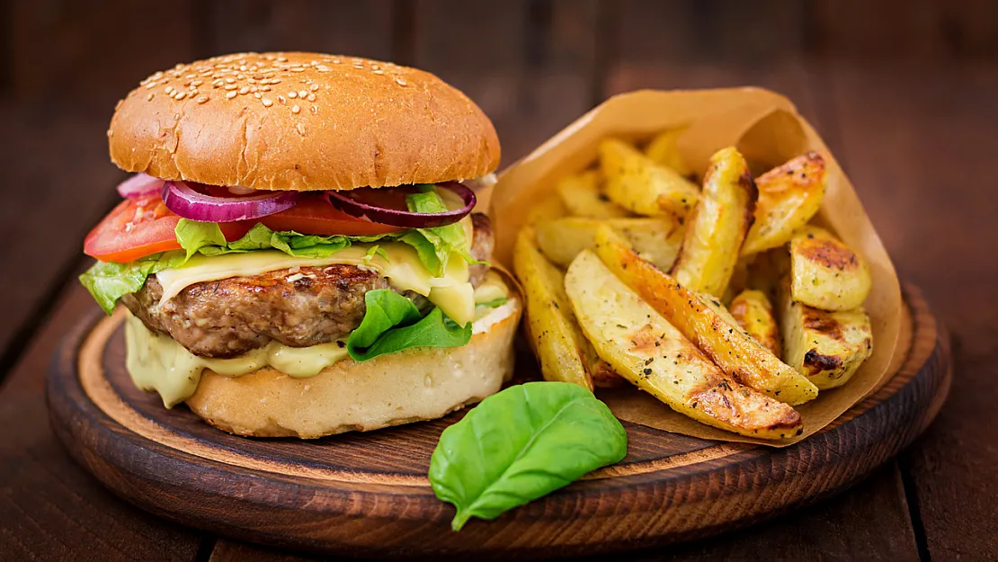 Türkiye'ye Gelen İlk Fast Food Markası Hangisi?