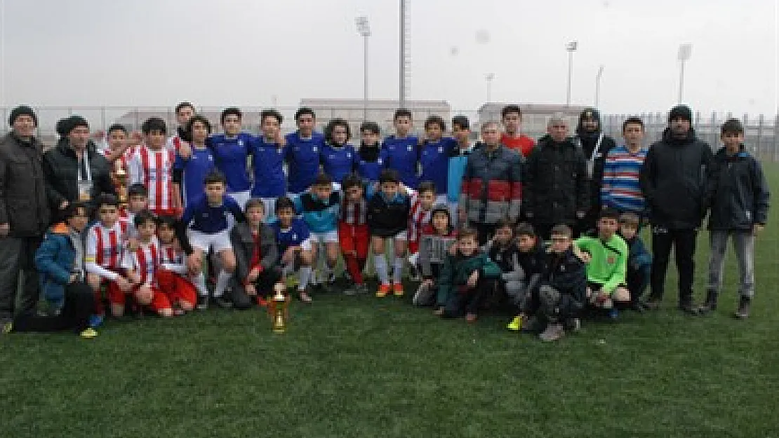 U-14'lerin şampiyonu AFJET'in gençleri oldu