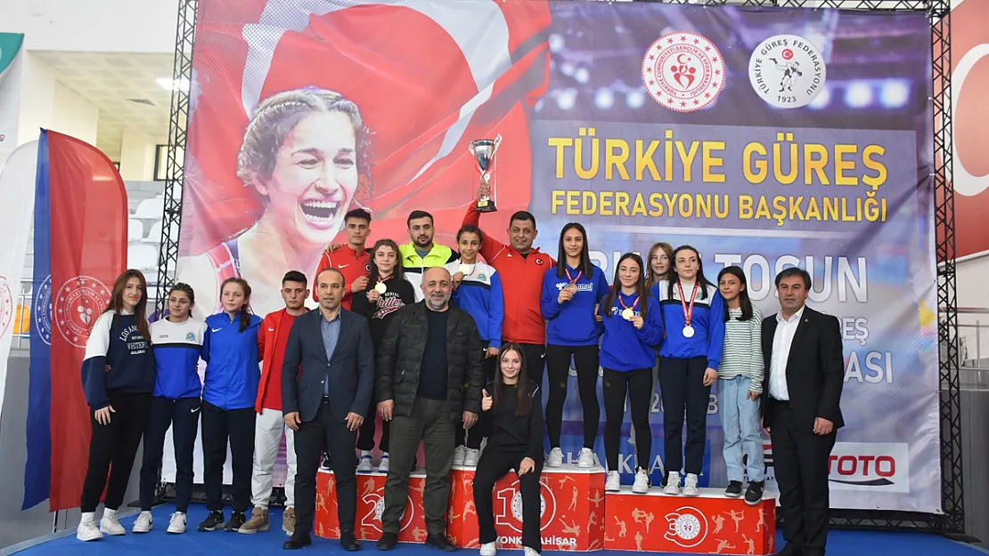 U-17 Kadınlar Türkiye Güreş Şampiyonası Sona Erdi