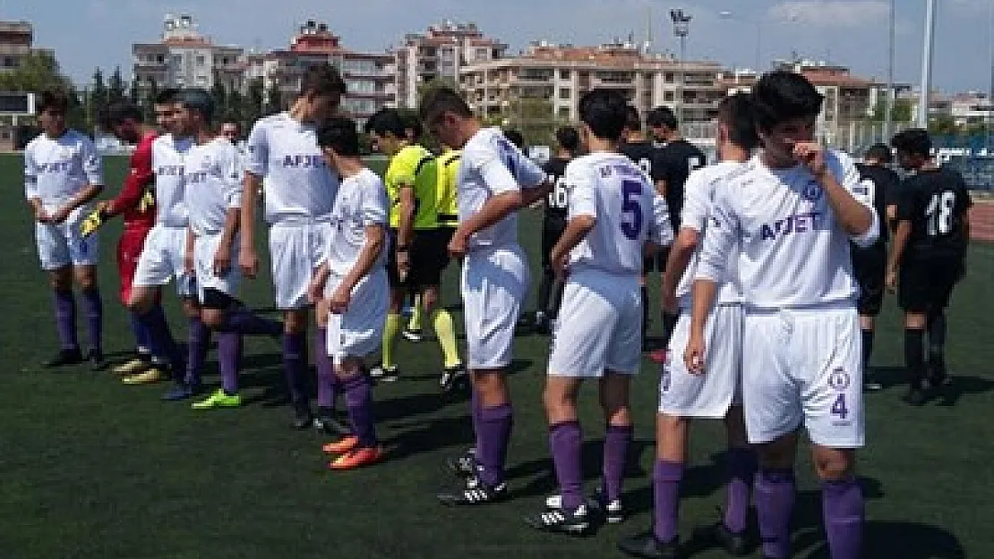 U-19'lar yine hüsran, U-17'lerden de beraberlik var