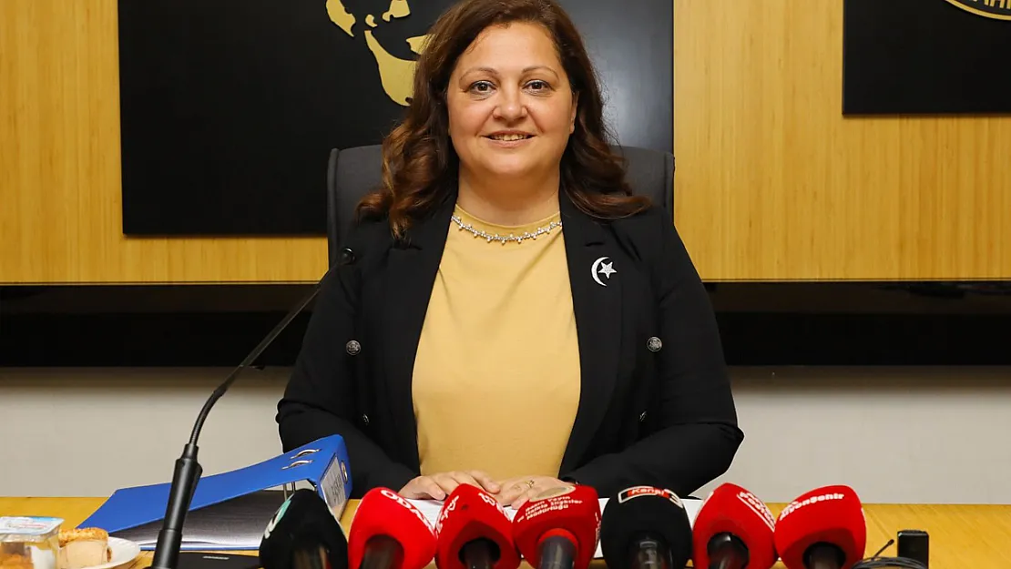 'Ülkemizi Gençlerimizle Aydınlık Geleceğe Taşıyacağız'