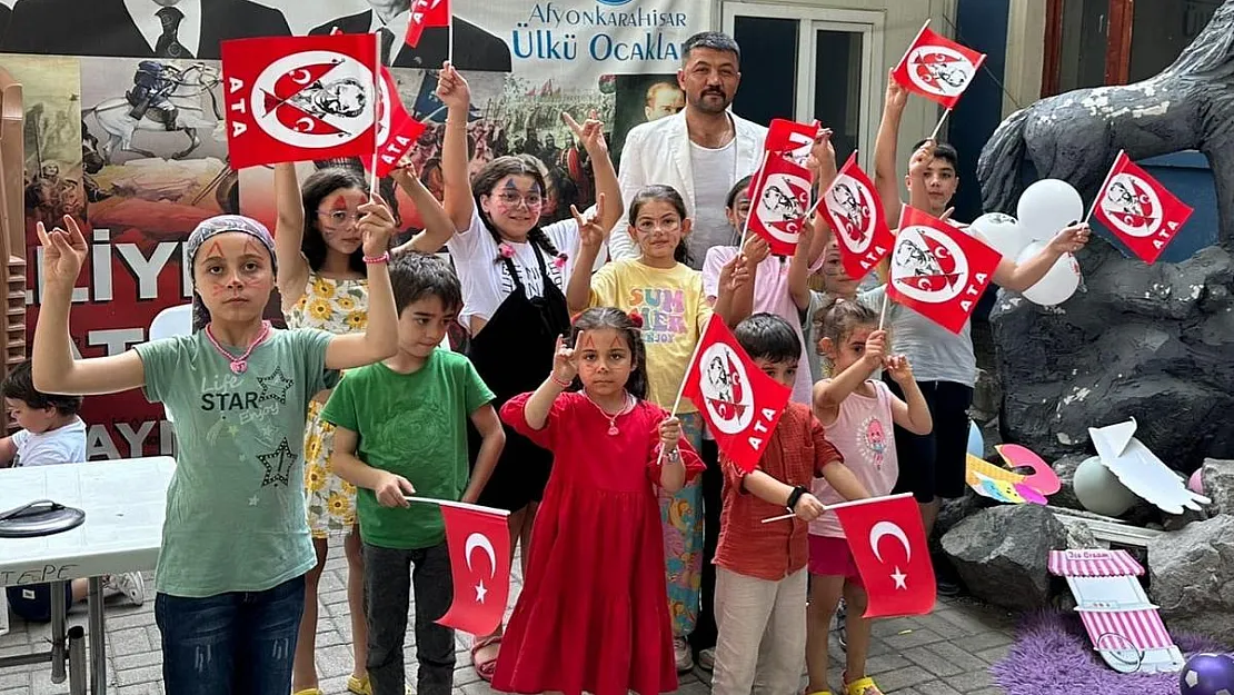 Ülkü Ocakları, Çocuklara Özel Etkinlik Düzenliyor