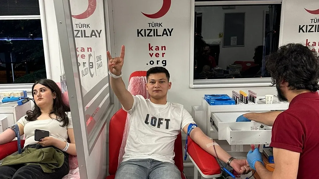 Ülkü Ocakları, Yüzlerce Ünite Kan Bağışladı