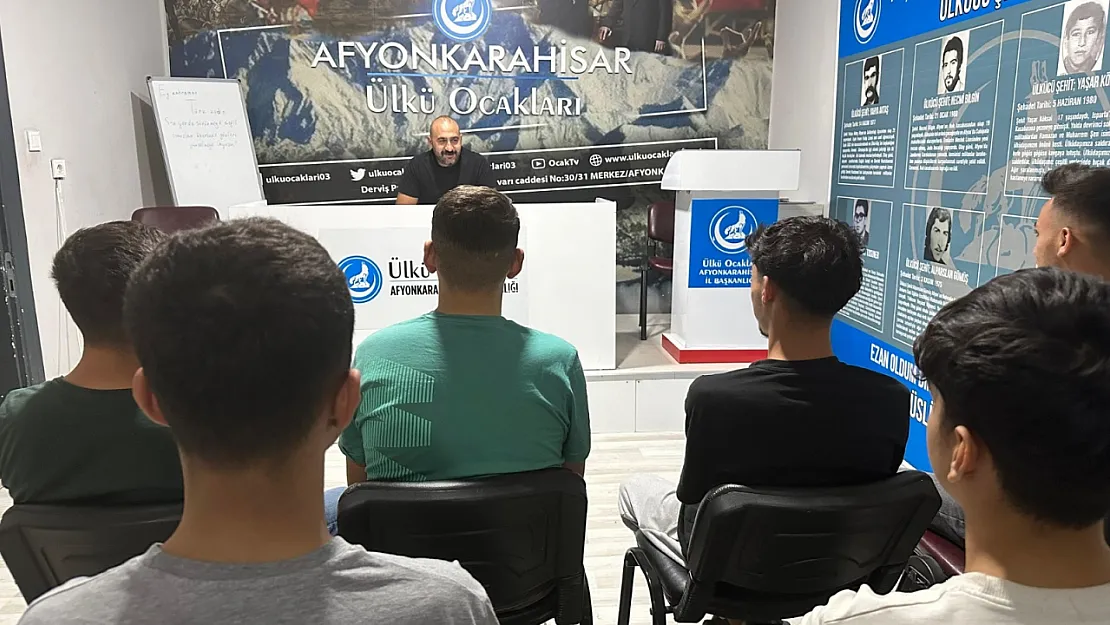 Ülkücü Gençler Kutadgu Bilig Yaz Programında Buluştu
