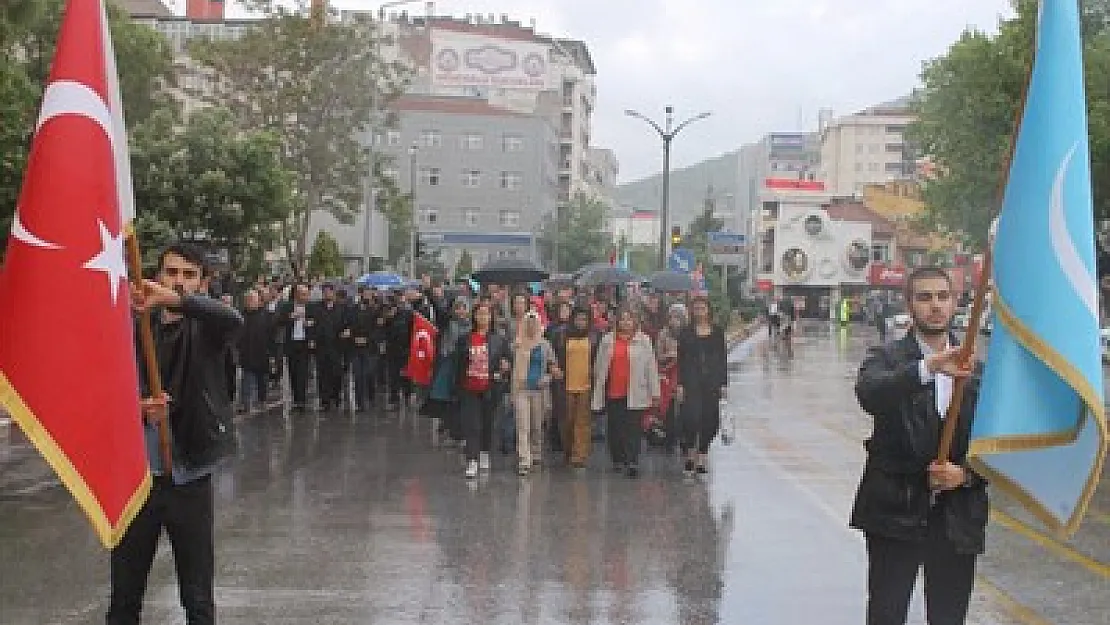 Ülkücüler Türkçülük Günü yürüyüşü düzenledi