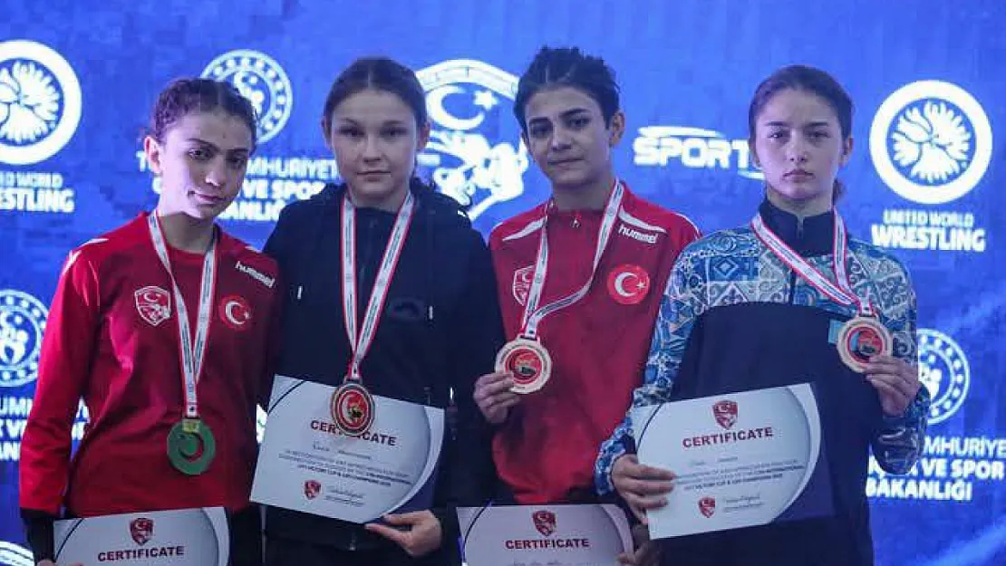 Uluslararası Müsabakada 2 Gümüş Madalya Taşoluk Belediye Spor'un