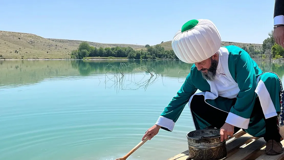 Uluslararası Nasreddin Hoca Kültür ve Sanat Festivali göle çalınan maya ile başladı