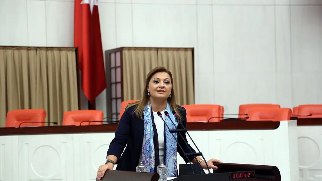 “Umreden gelen ilk kafileye ateş düşürücü ilaç dağıtıldı mı?”