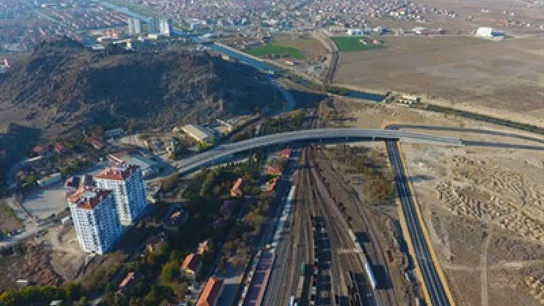 Üst geçit trafiğe açıldı – Kocatepe Gazetesi