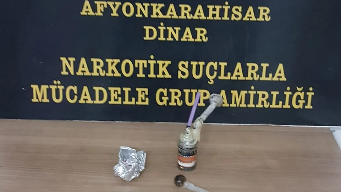 Uyuşturucu ve tabanca ile yakalandılar