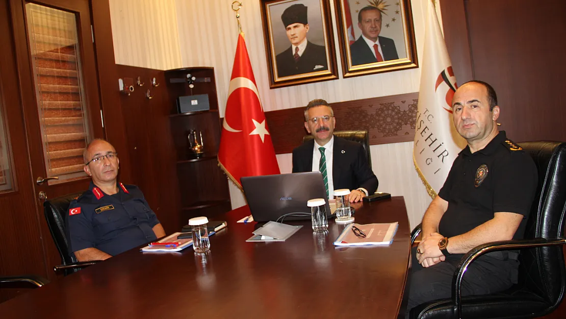 Vali Aksoy Güvenlik Alanında Yapılan Çalışmalar Ve Verileri Paylaştı