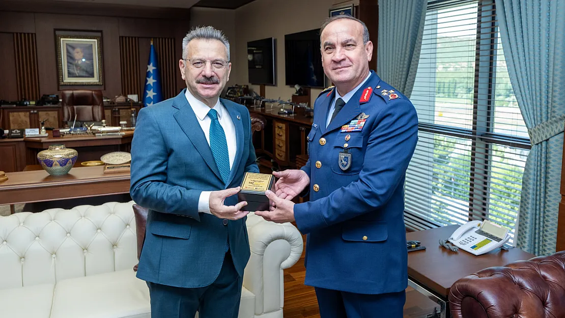 Vali Aksoy, Hava Korgeneral Rafet Dalkıran'a İade-İ Ziyarette Bulundu
