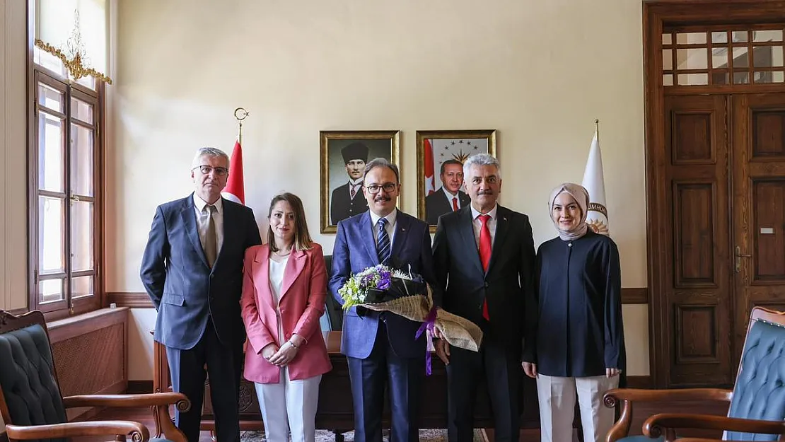 Vali Kızılkaya, nüfus ve vatandaşlık işlerinin önemine değindi