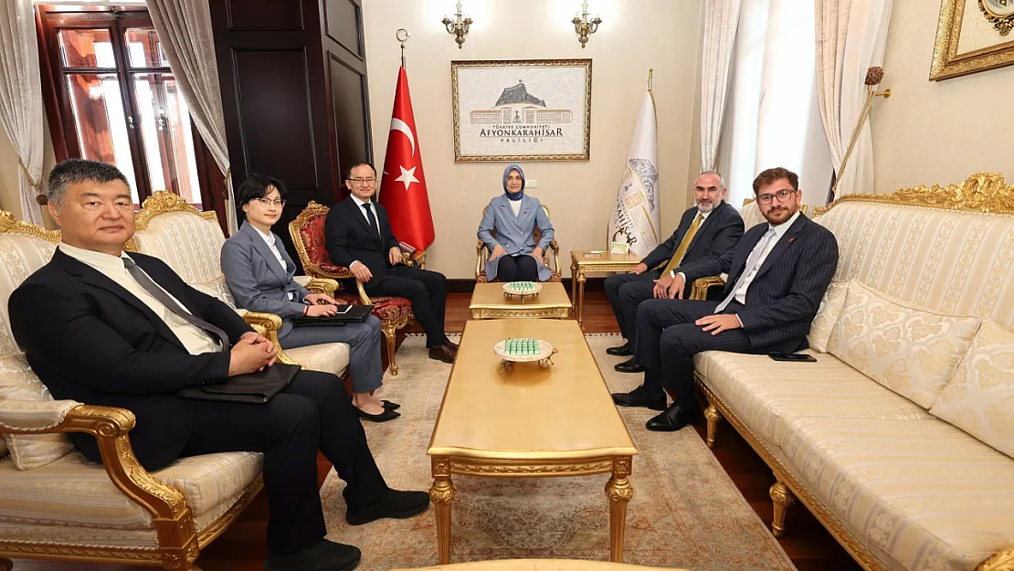 Vali Yiğitbaşı, Çin Heyetini Ağırladı