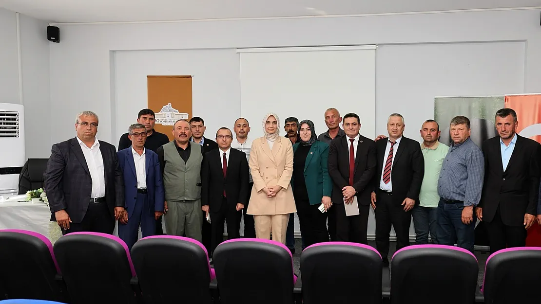 Vali Yiğitbaşı, Çobanlar'da Muhtarları ve Halkı Dinledi