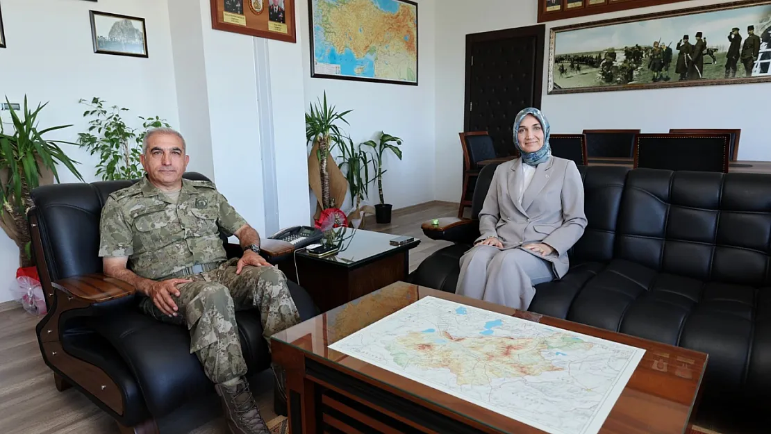 Vali Yiğitbaşı'ndan Askeri Üsse Sürpriz Ziyaret!