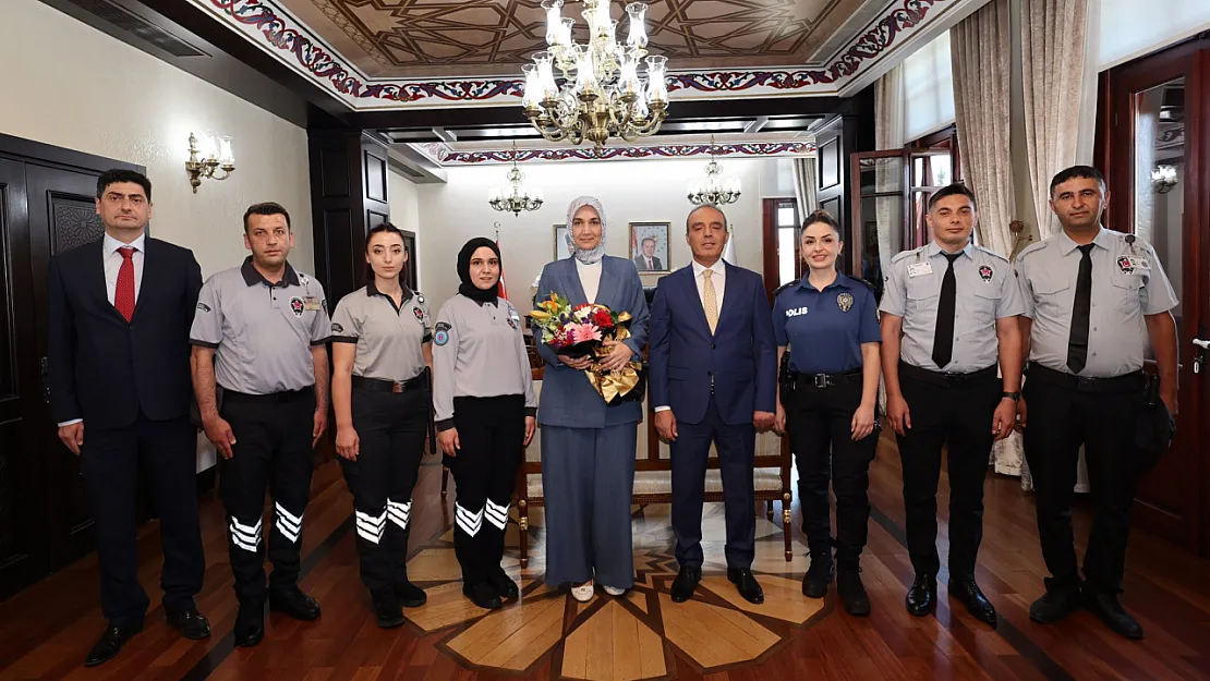 Vali Yiğitbaşı, Özel Güvenlik Görevlilerini Makamında Kabul Etti