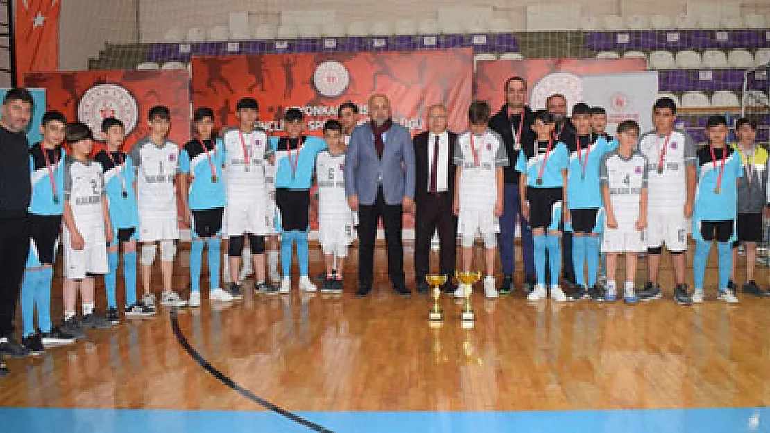 Voleybol erkeklerde yıldızlar belli oldu