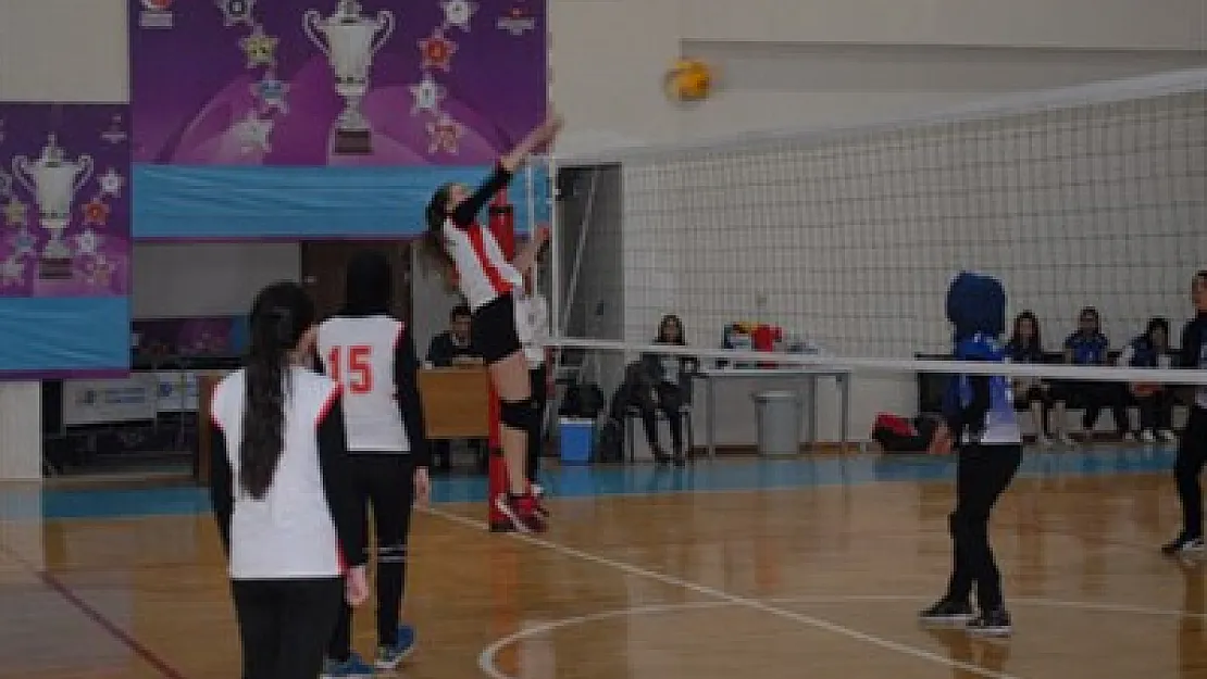 Voleybol Genç Kızlar müsabakaları ertelendi