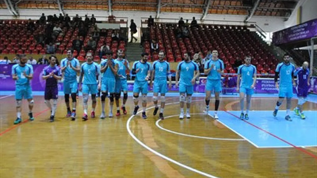 Voleybolcuların final mücadelesi bugün başlıyor