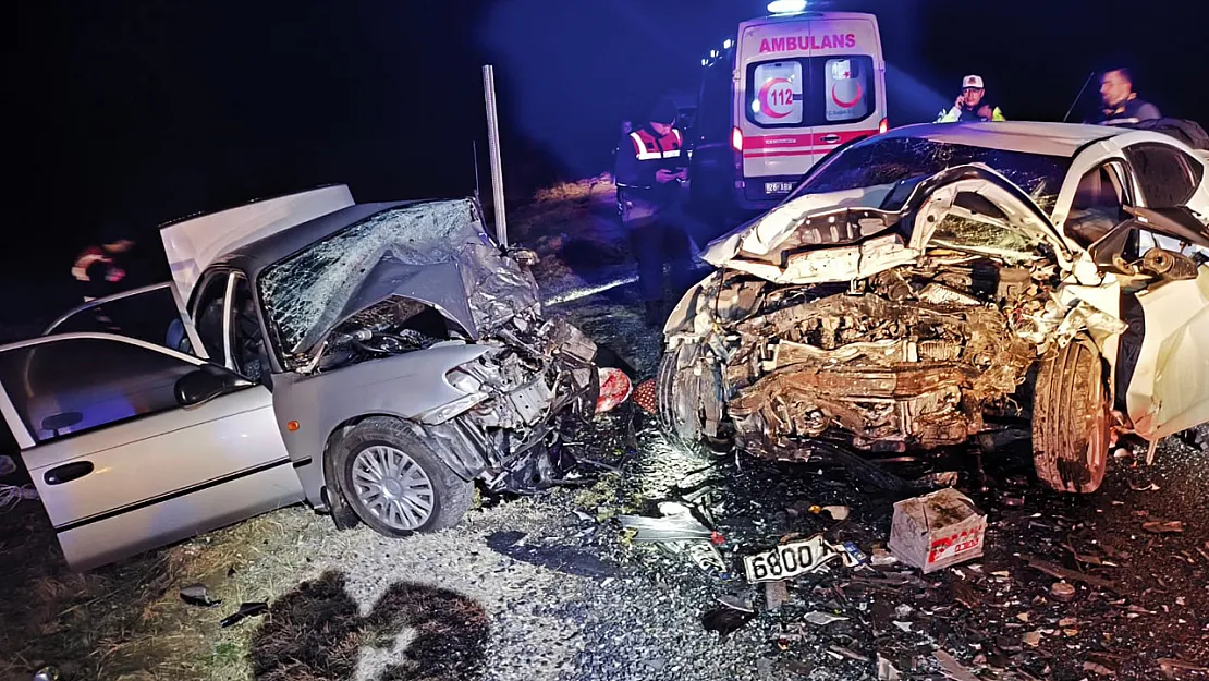 Yakınlarını Ziyaret Edeceklerdi, Trafik Kazası Geçirdiler