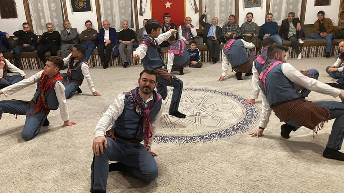 Yarenler, Hıdrellez İçin Sahnede