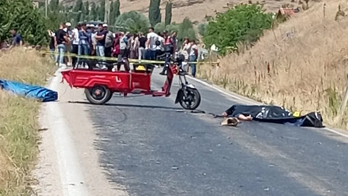 Yaşlı Motosiklet Sürücüsü Olay Yerinde Can Verdi