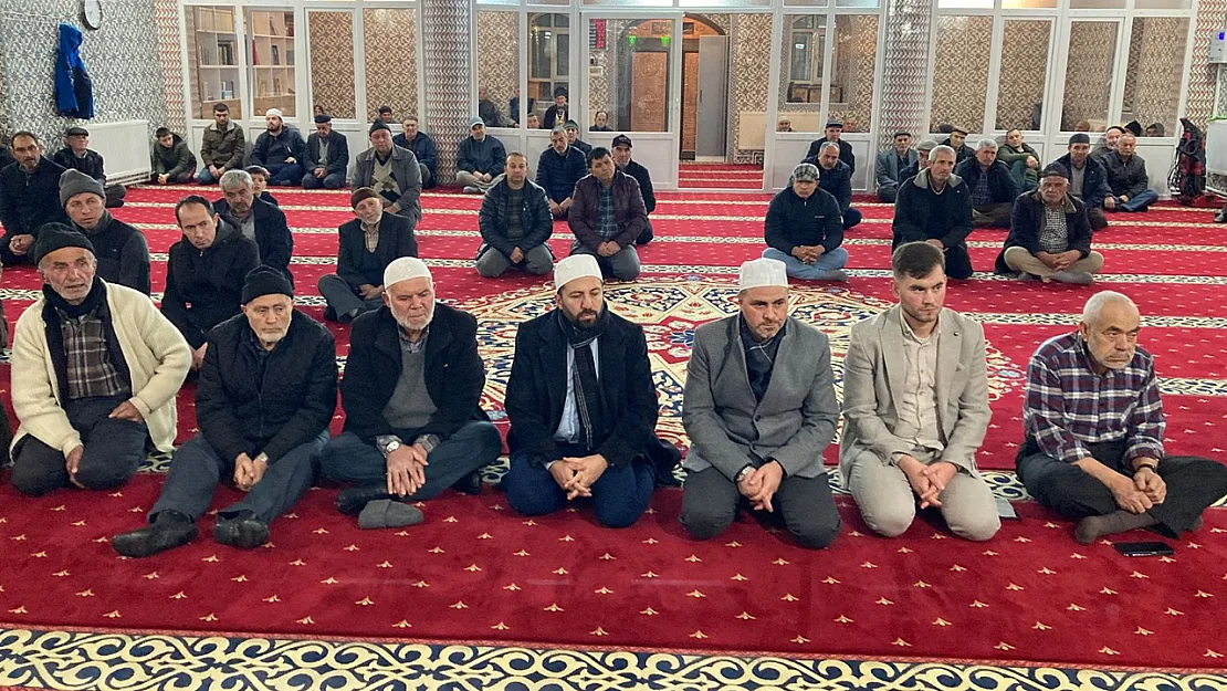 Yatsı Namazı Buluşması Anıtkaya'da Yapıldı