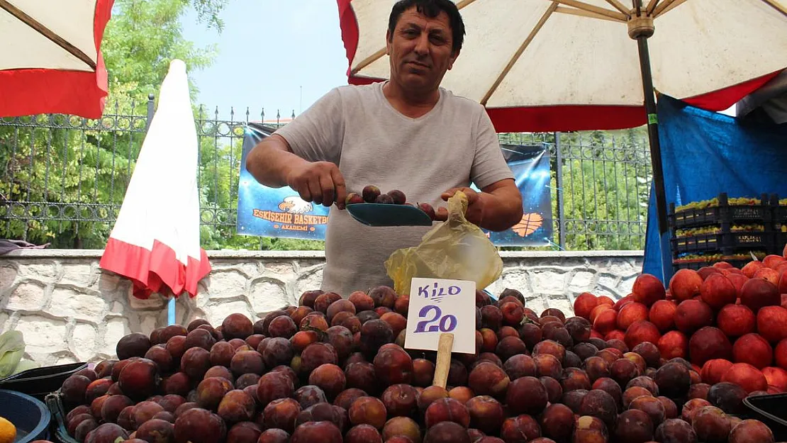 Yaz meyvesi eriğe pazarda rağbet yok