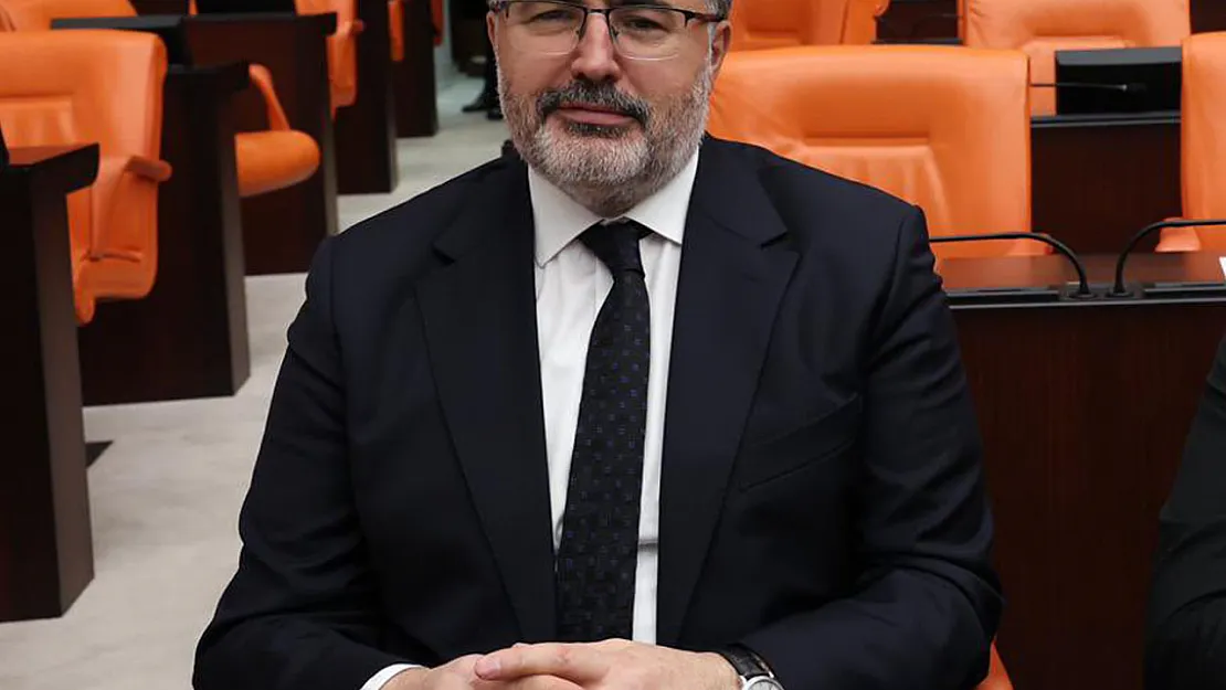 'Yediğin Hurmalar Gün Gelir Seni Tırmalar'