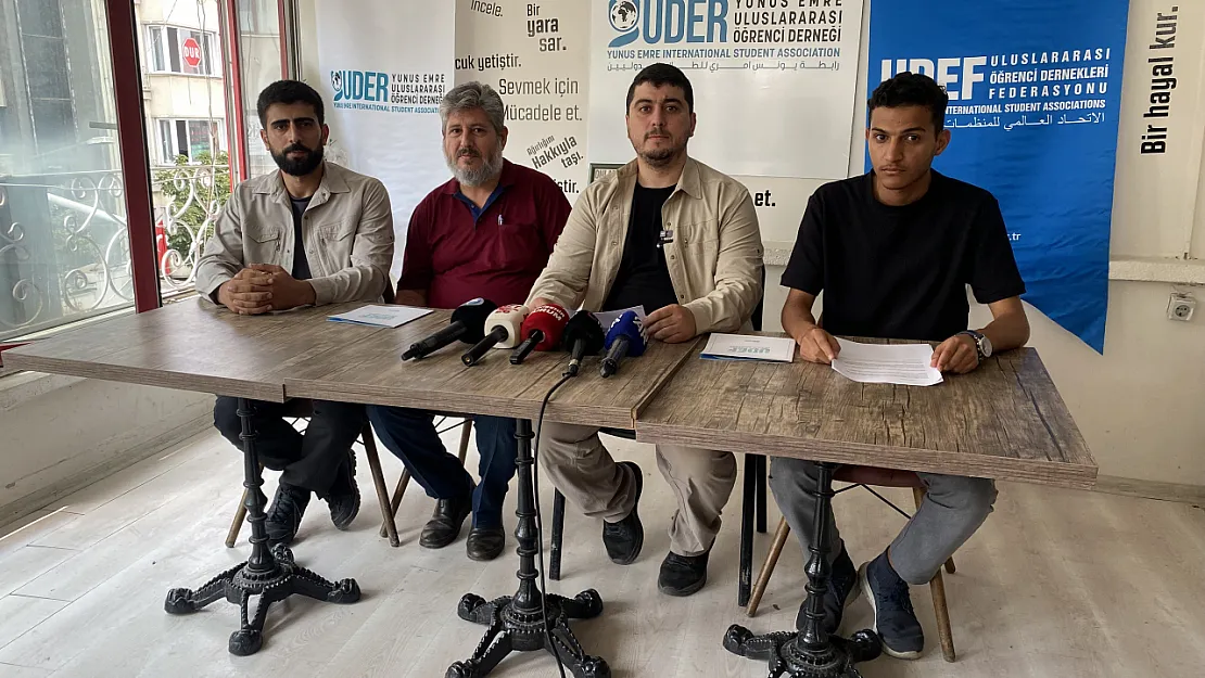 Yemenli 2 Öğrenci Ve Babaları Millet Bahçesinde Darp Edildi