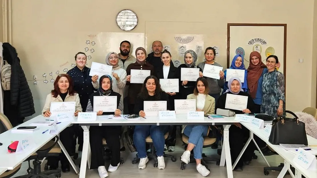 Yenidoğan Bakımında Standart Sağlanıyor
