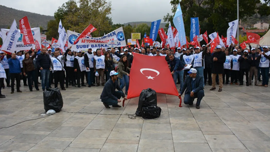 'Yetki beceriksizlerde kaldığı sürece vebal altındayız'