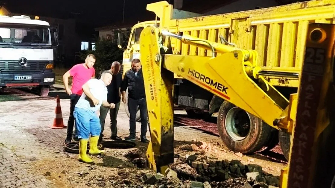 Yol Bakım Ve Onarım Çalışması Sürüyor