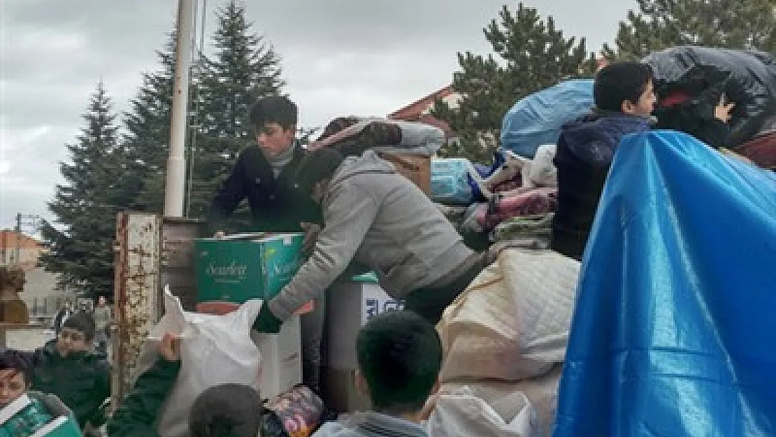 Yunus Emre Ortaokulu’ndan Halep’e yardım