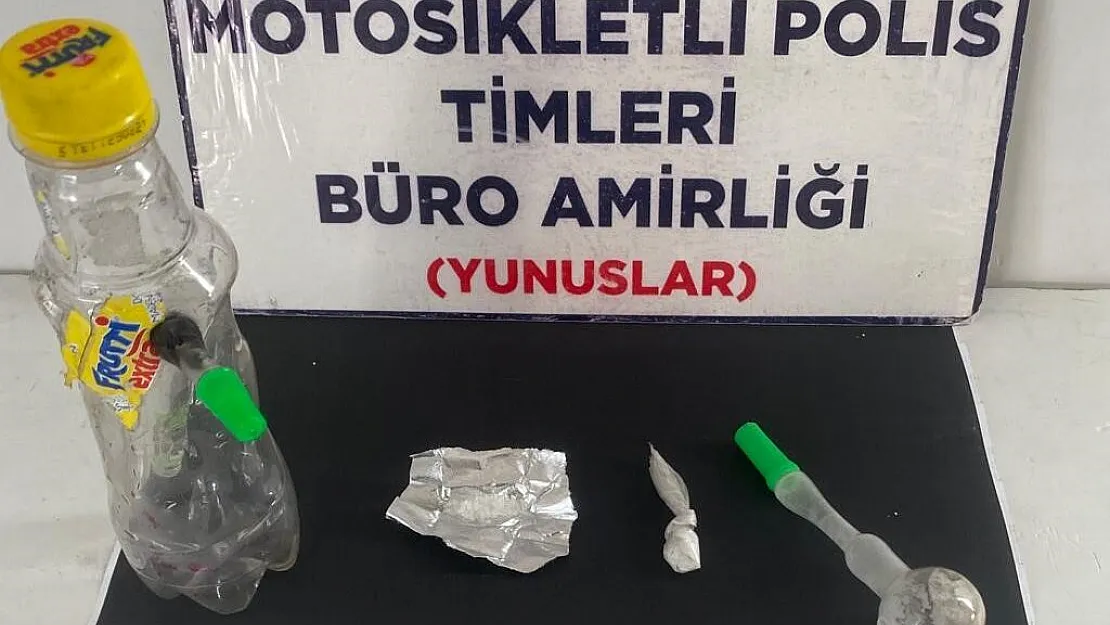 Yunus Timleri bir şahsın üzerinde uyuşturucu ele geçirdi