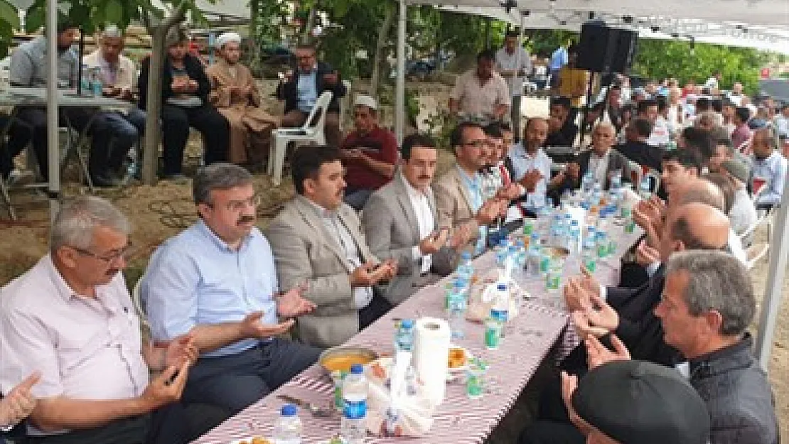 Yurdunuseven, şehit ailelerini ziyaret etti