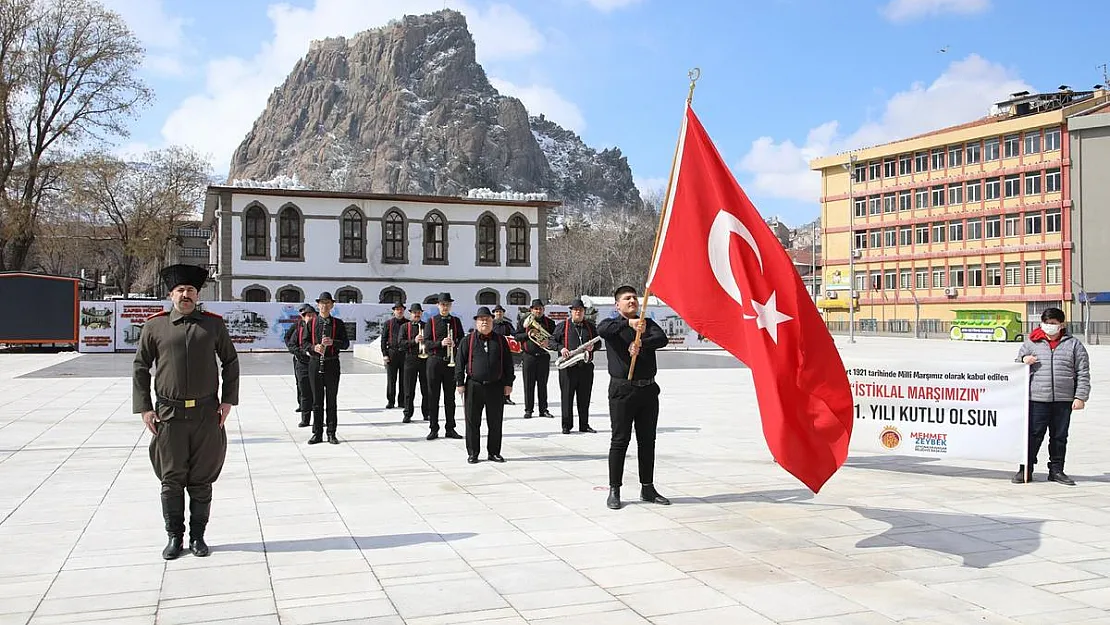 Zafer Meydanı’nda İstiklal Marşı kutlaması