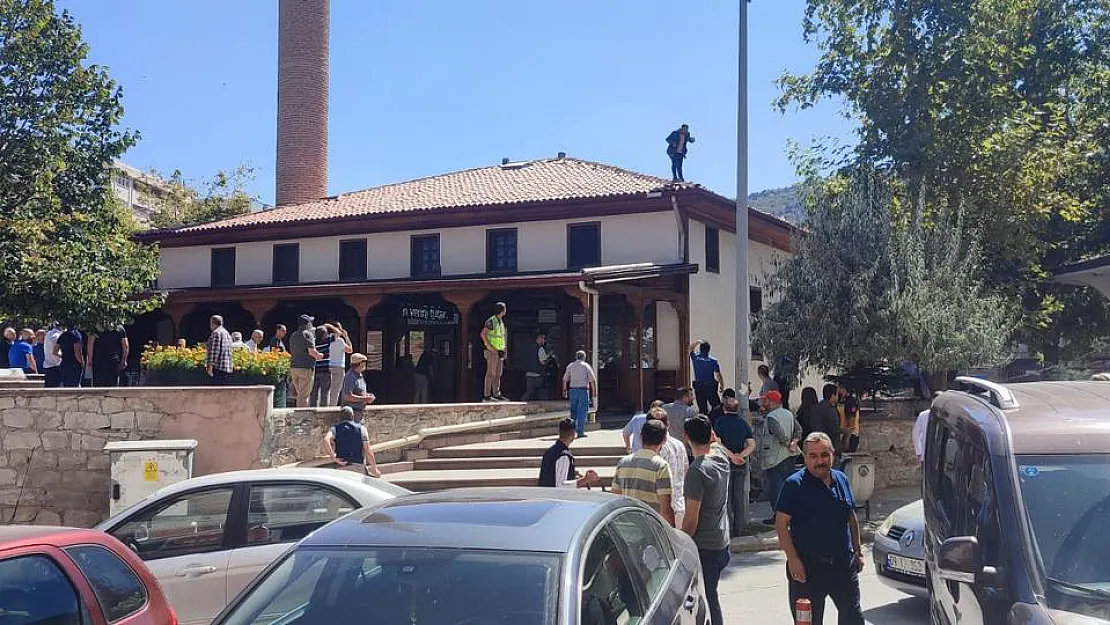 Zülali Camii’nde intihar girişimi