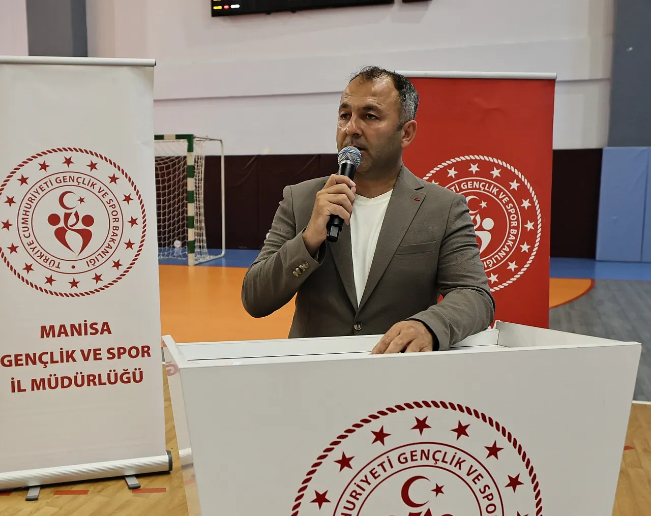 ANALİG Futbol Müsabakaları Manisa'da Başladı