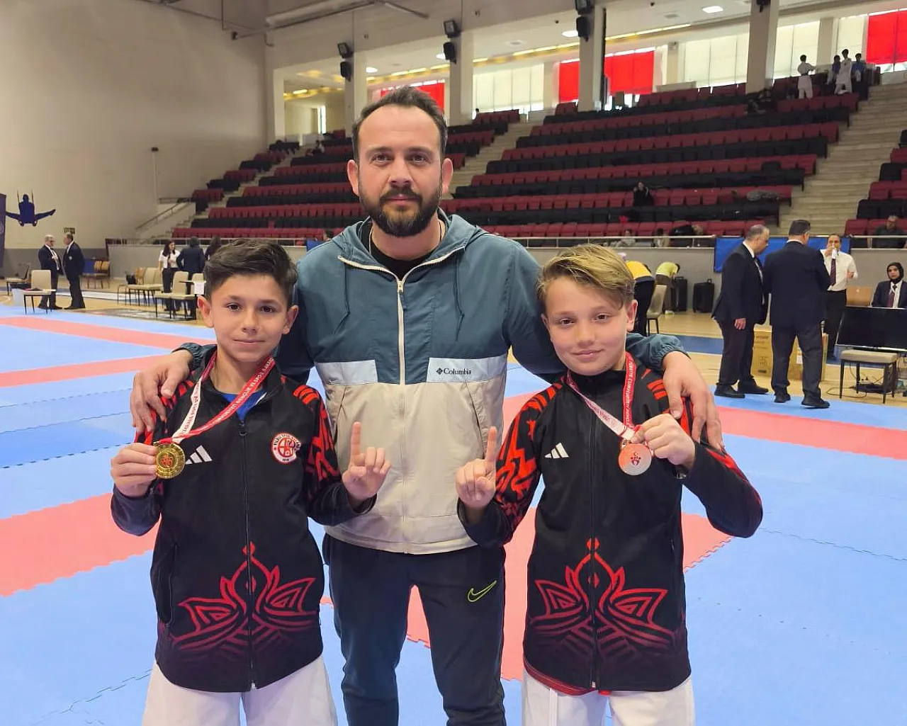 Afyonlu Sporcular Fırtına Gibi Estia