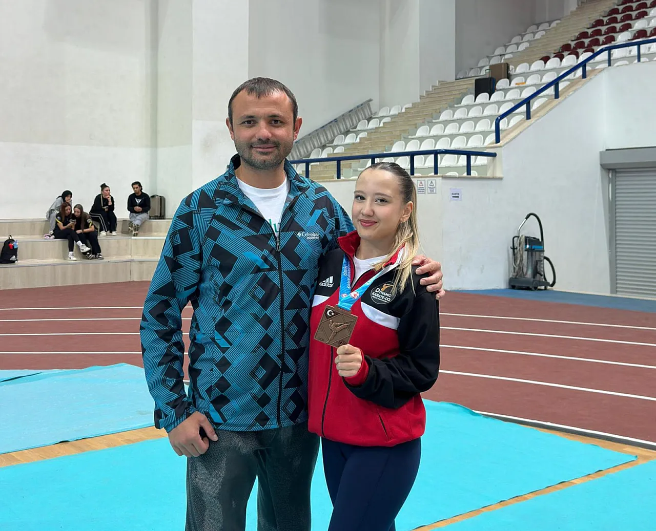 Afyon'dan Tuğba Süngü, Karatede Türkiye 3. Oldu