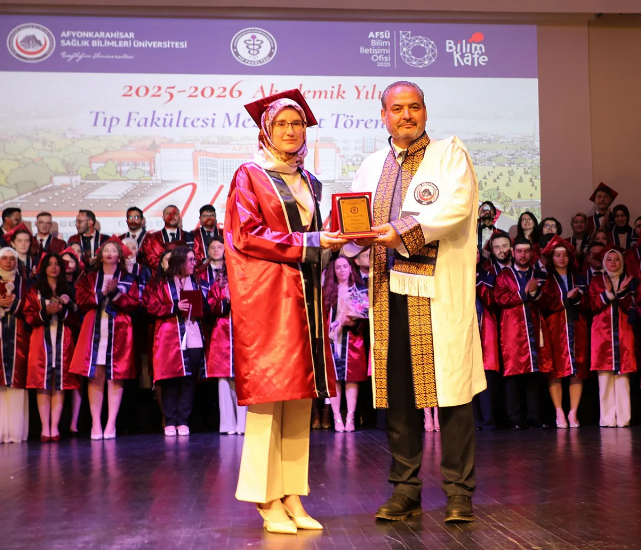 AFSÜ, 179 Genç Hekimi Daha Mesleğe Kazandırdı