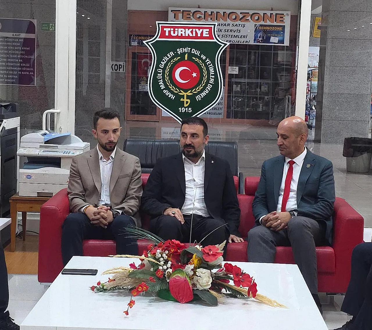 Yeni Başkanın İlk Mesaisi Vefa Oldu