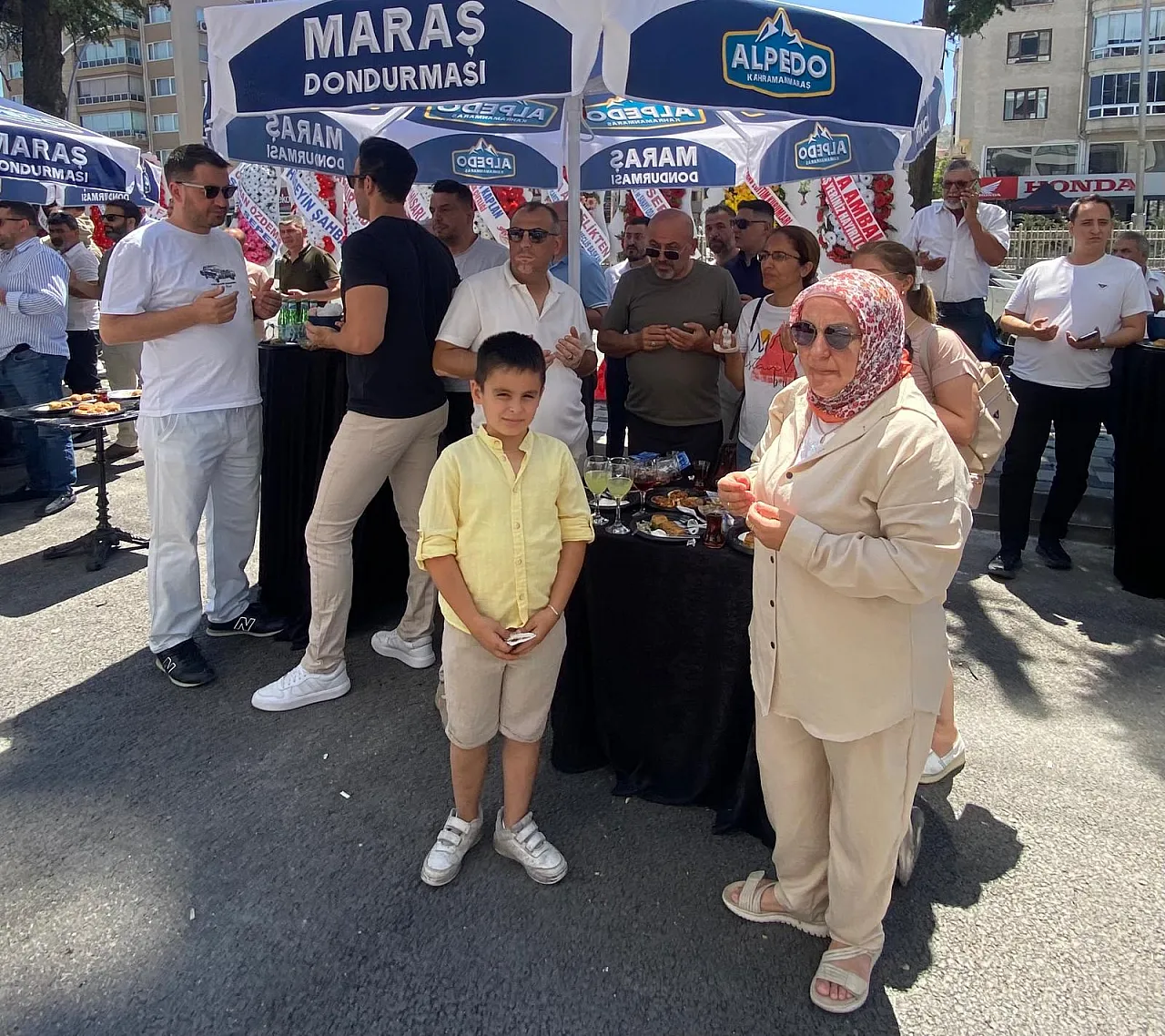 Afyon'un Sevilen Baklavacısından Büyük Hamle!