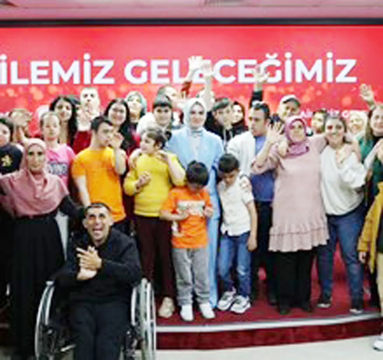 Afyonkarahisar Otistik Çocuklar Sosyal Yardımlaşma Ve Dayanışma Derneği