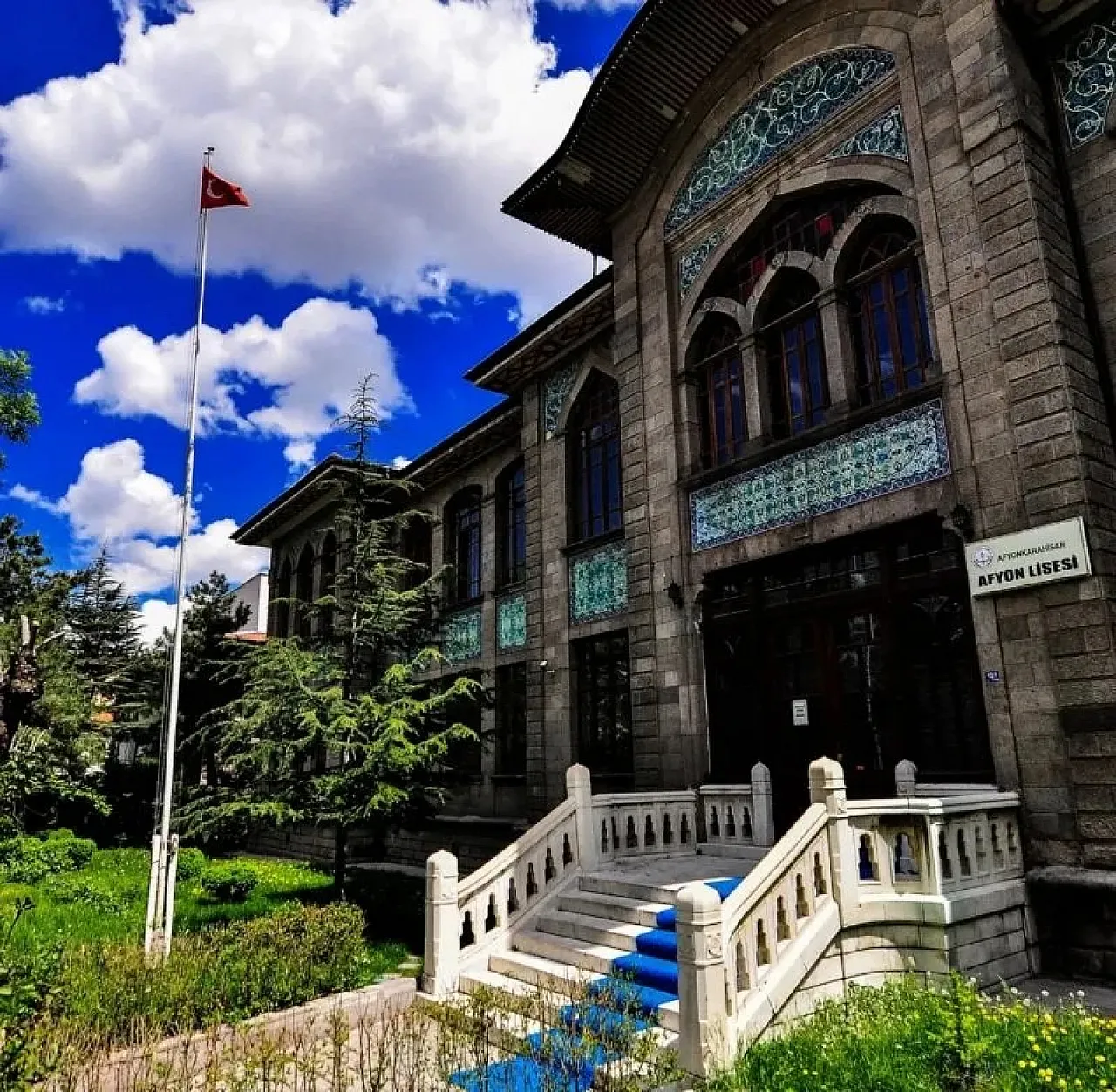 132 Yıllık Tarihi Okulun Mezunları Bir Araya Geldi